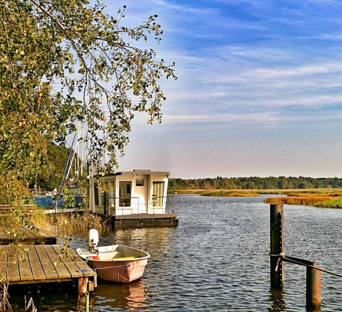 Urlauberschiff Neptun Im Ostseebad פרראו מראה חיצוני תמונה